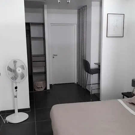Neuf De 40 M², Equipe Et Confortable Apartment *
